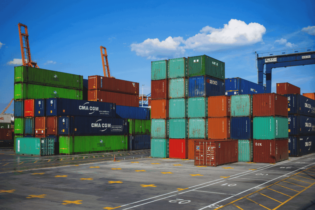 Perdagangan Global Melambat, Nasib Ekspor Indonesia 2025