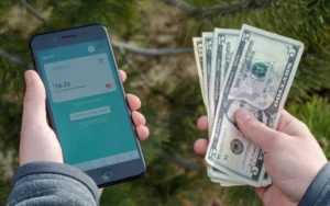 Uang Digital vs Tunai: Siapa Bertahan di Masa Depan